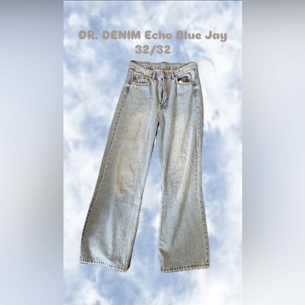 Women's Light Blue Jeans